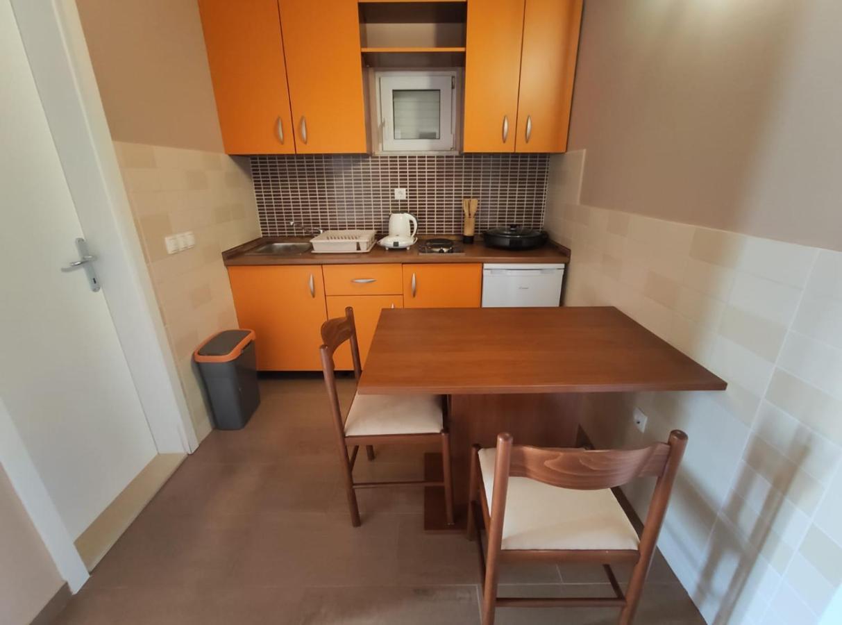 Apartments Karla Rogoznica  Extérieur photo